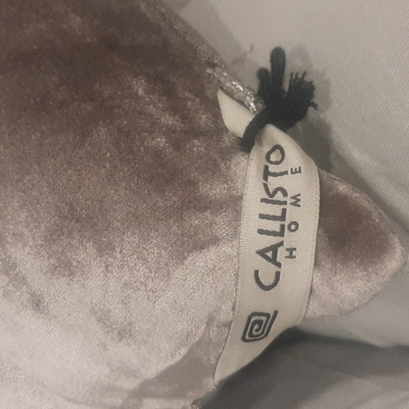 Callisto home accent pillow regular price 125 usd - Picture 4 of 9